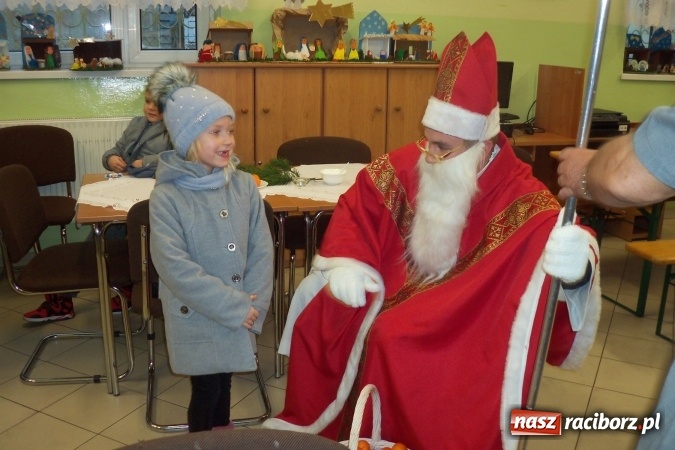 Zdjęcie w galerii na portalu naszraciborz.pl: Chałupki i zimowy jarmark na granicy wiadomości z regionu