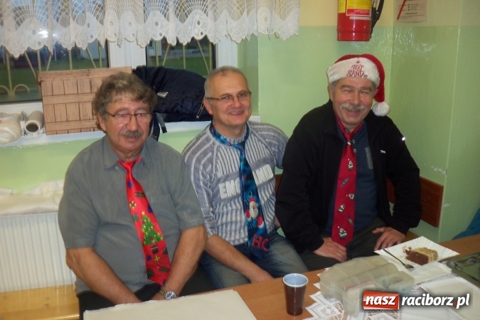 Zdjęcie w galerii na portalu naszraciborz.pl: Chałupki i zimowy jarmark na granicy wiadomości z regionu