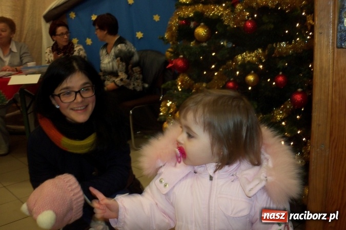 Zdjęcie w galerii na portalu naszraciborz.pl: Chałupki i zimowy jarmark na granicy wiadomości z regionu