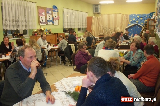 Zdjęcie w galerii na portalu naszraciborz.pl: Chałupki i zimowy jarmark na granicy wiadomości z regionu