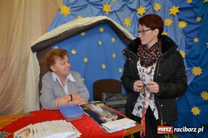 Zdjęcie w galerii na portalu naszraciborz.pl: Chałupki i zimowy jarmark na granicy wiadomości z regionu