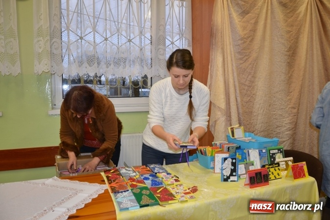 Zdjęcie w galerii na portalu naszraciborz.pl: Chałupki i zimowy jarmark na granicy wiadomości z regionu