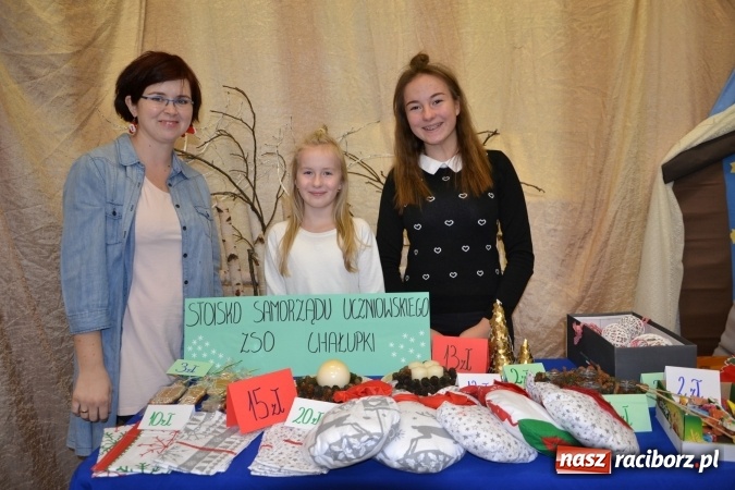 Zdjęcie w galerii na portalu naszraciborz.pl: Chałupki i zimowy jarmark na granicy wiadomości z regionu