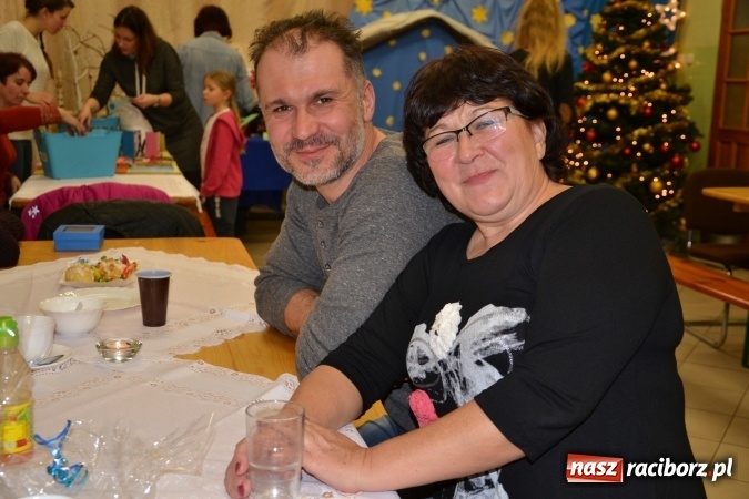 Zdjęcie w galerii na portalu naszraciborz.pl: Chałupki i zimowy jarmark na granicy wiadomości z regionu