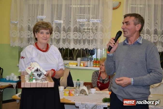Zdjęcie w galerii na portalu naszraciborz.pl: Chałupki i zimowy jarmark na granicy wiadomości z regionu