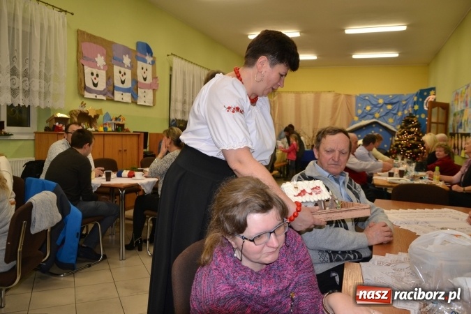 Zdjęcie w galerii na portalu naszraciborz.pl: Chałupki i zimowy jarmark na granicy wiadomości z regionu