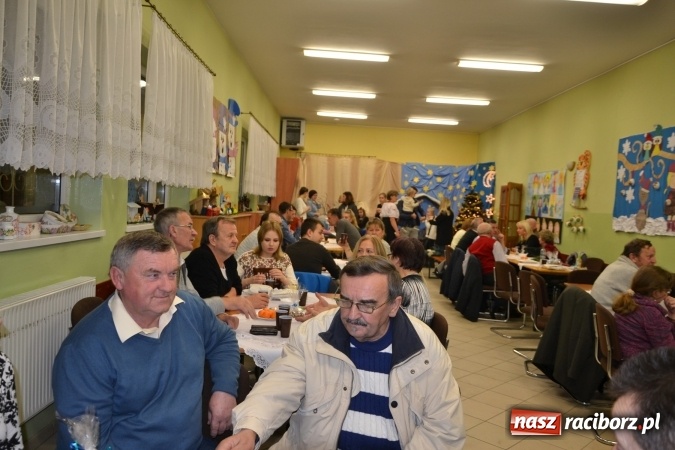 Zdjęcie w galerii na portalu naszraciborz.pl: Chałupki i zimowy jarmark na granicy wiadomości z regionu