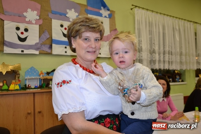 Zdjęcie w galerii na portalu naszraciborz.pl: Chałupki i zimowy jarmark na granicy wiadomości z regionu