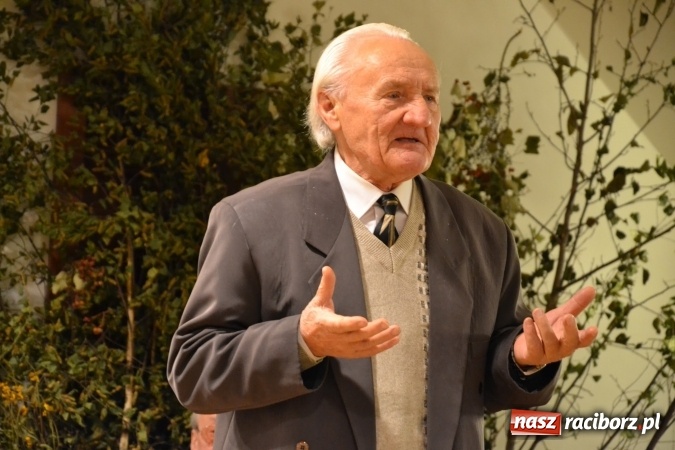 Zdjęcie w galerii na portalu naszraciborz.pl: Amatorskie Teatry z Raciborza i Chorzowa wystąpiły na Zamku Piastowskim  wiadomości z regionu