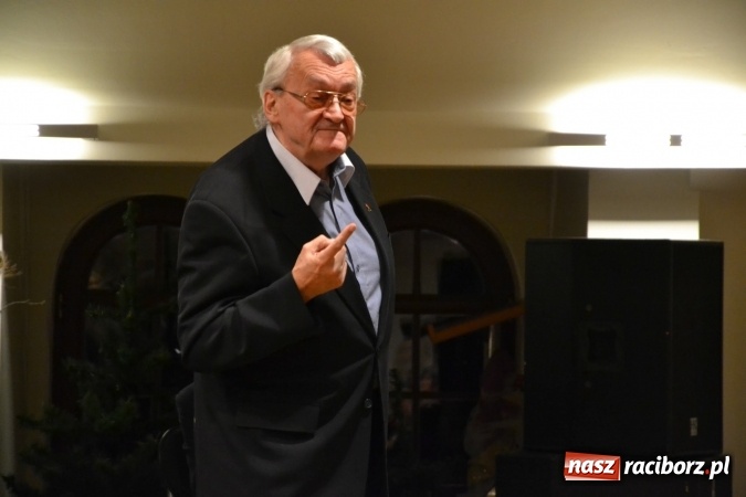 Zdjęcie w galerii na portalu naszraciborz.pl: Amatorskie Teatry z Raciborza i Chorzowa wystąpiły na Zamku Piastowskim  wiadomości z regionu