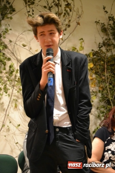 Zdjęcie w galerii na portalu naszraciborz.pl: Amatorskie Teatry z Raciborza i Chorzowa wystąpiły na Zamku Piastowskim  wiadomości z regionu