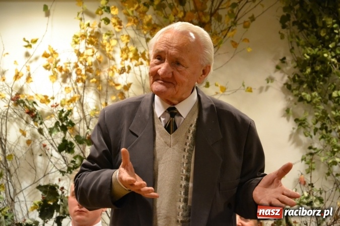 Zdjęcie w galerii na portalu naszraciborz.pl: Amatorskie Teatry z Raciborza i Chorzowa wystąpiły na Zamku Piastowskim  wiadomości z regionu