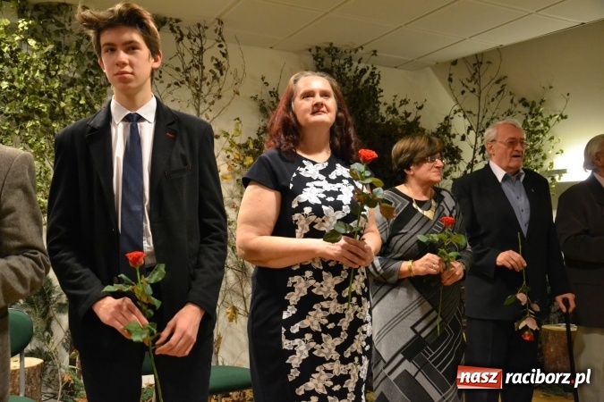 Zdjęcie w galerii na portalu naszraciborz.pl: Amatorskie Teatry z Raciborza i Chorzowa wystąpiły na Zamku Piastowskim  wiadomości z regionu