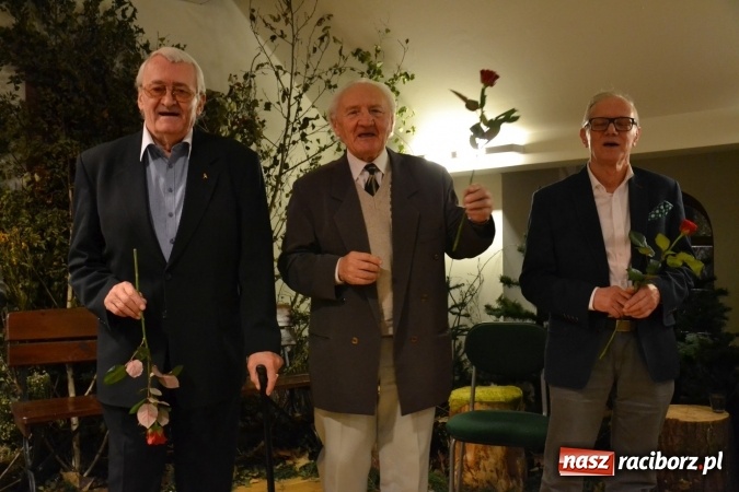 Zdjęcie w galerii na portalu naszraciborz.pl: Amatorskie Teatry z Raciborza i Chorzowa wystąpiły na Zamku Piastowskim  wiadomości z regionu