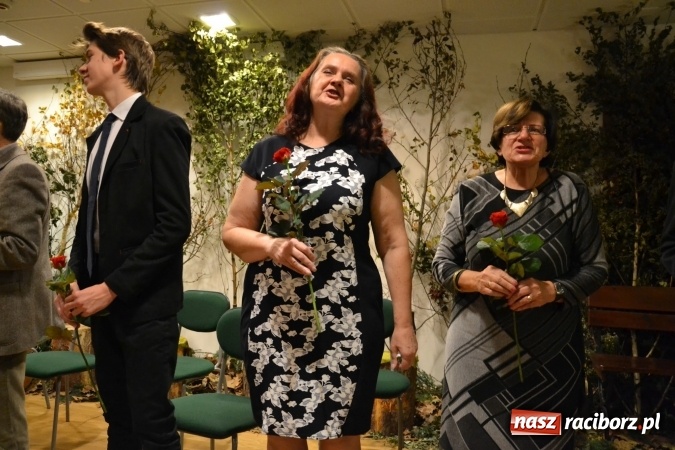 Zdjęcie w galerii na portalu naszraciborz.pl: Amatorskie Teatry z Raciborza i Chorzowa wystąpiły na Zamku Piastowskim  wiadomości z regionu