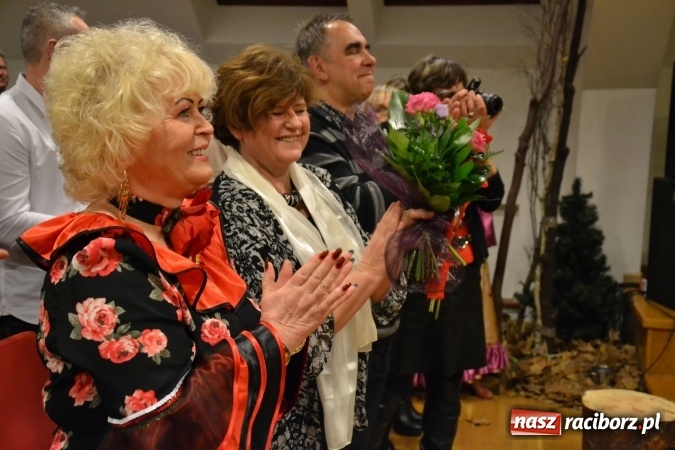 Zdjęcie w galerii na portalu naszraciborz.pl: Amatorskie Teatry z Raciborza i Chorzowa wystąpiły na Zamku Piastowskim  wiadomości z regionu