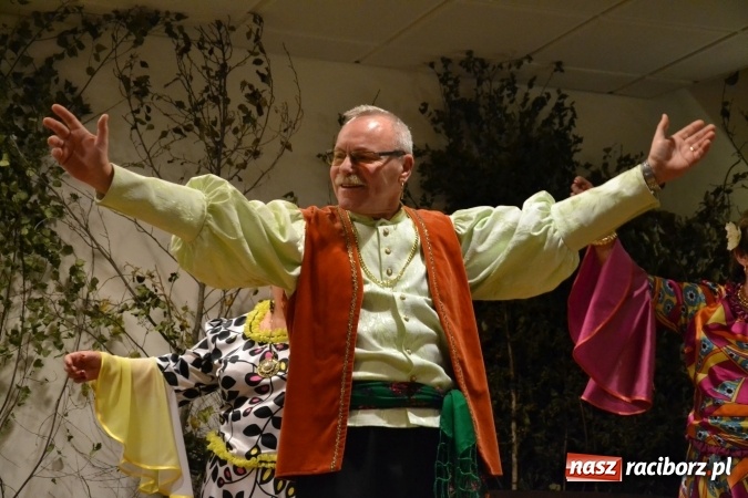 Zdjęcie w galerii na portalu naszraciborz.pl: Amatorskie Teatry z Raciborza i Chorzowa wystąpiły na Zamku Piastowskim  wiadomości z regionu