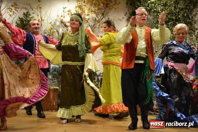 Zdjęcie w galerii na portalu naszraciborz.pl: Amatorskie Teatry z Raciborza i Chorzowa wystąpiły na Zamku Piastowskim  wiadomości z regionu