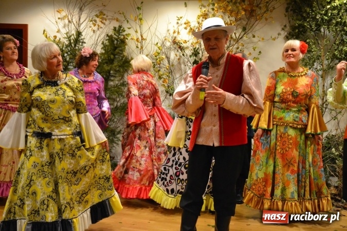 Zdjęcie w galerii na portalu naszraciborz.pl: Amatorskie Teatry z Raciborza i Chorzowa wystąpiły na Zamku Piastowskim  wiadomości z regionu