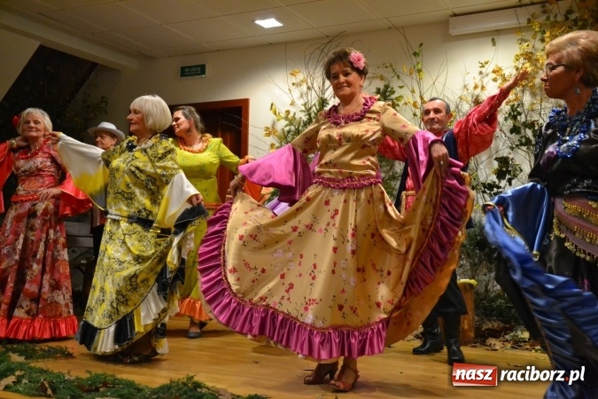 Zdjęcie w galerii na portalu naszraciborz.pl: Amatorskie Teatry z Raciborza i Chorzowa wystąpiły na Zamku Piastowskim  wiadomości z regionu