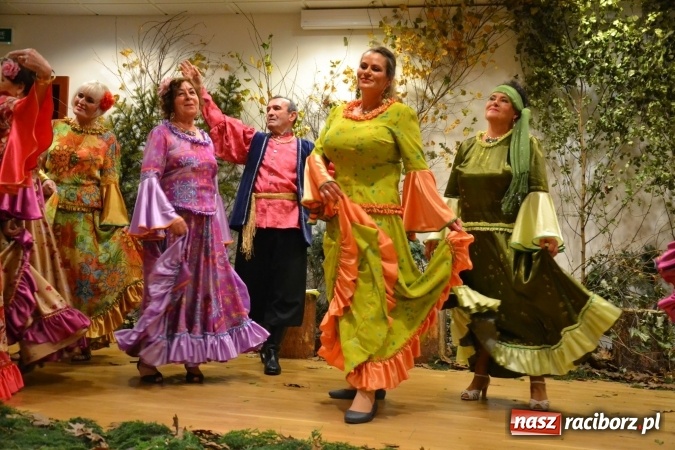 Zdjęcie w galerii na portalu naszraciborz.pl: Amatorskie Teatry z Raciborza i Chorzowa wystąpiły na Zamku Piastowskim  wiadomości z regionu