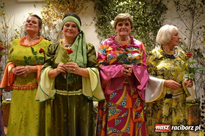 Zdjęcie w galerii na portalu naszraciborz.pl: Amatorskie Teatry z Raciborza i Chorzowa wystąpiły na Zamku Piastowskim  wiadomości z regionu