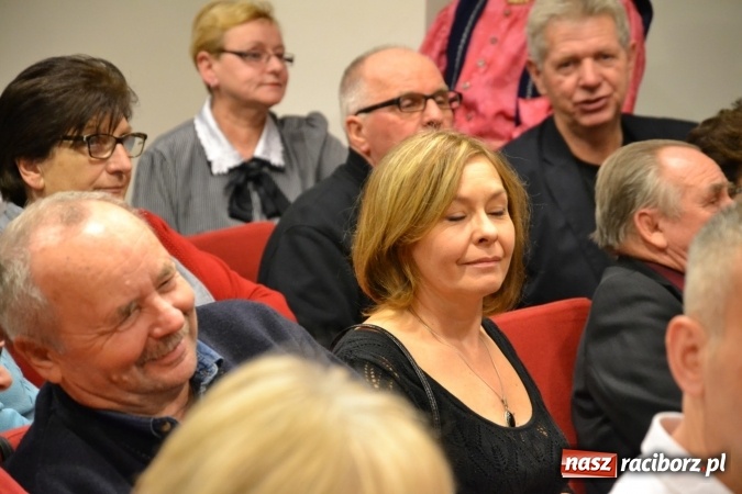Zdjęcie w galerii na portalu naszraciborz.pl: Amatorskie Teatry z Raciborza i Chorzowa wystąpiły na Zamku Piastowskim  wiadomości z regionu
