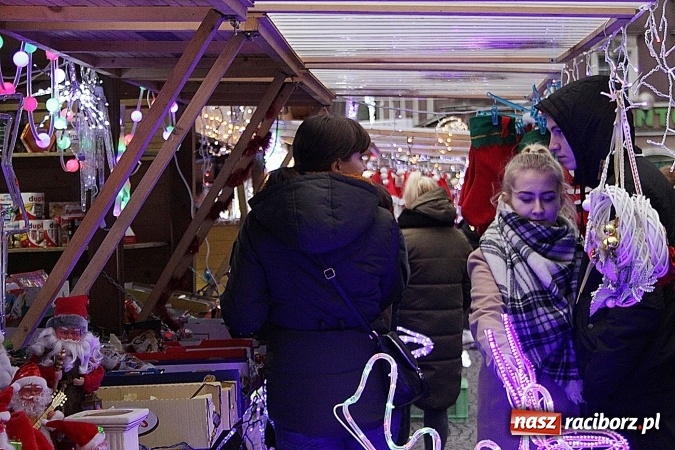Zdjęcie w galerii na portalu naszraciborz.pl: Folklor zagościł na raciborskim jarmarku  wiadomości z regionu