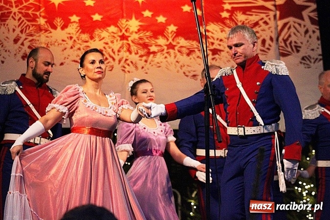 Zdjęcie w galerii na portalu naszraciborz.pl: Folklor zagościł na raciborskim jarmarku  wiadomości z regionu