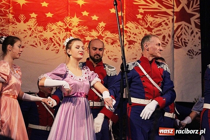 Zdjęcie w galerii na portalu naszraciborz.pl: Folklor zagościł na raciborskim jarmarku  wiadomości z regionu
