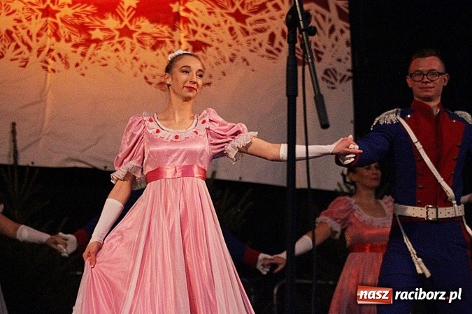 Zdjęcie w galerii na portalu naszraciborz.pl: Folklor zagościł na raciborskim jarmarku  wiadomości z regionu