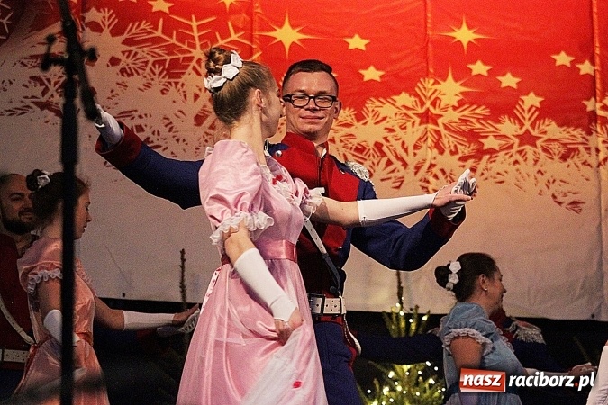 Zdjęcie w galerii na portalu naszraciborz.pl: Folklor zagościł na raciborskim jarmarku  wiadomości z regionu