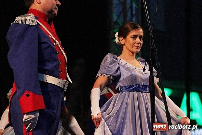 Zdjęcie w galerii na portalu naszraciborz.pl: Folklor zagościł na raciborskim jarmarku  wiadomości z regionu