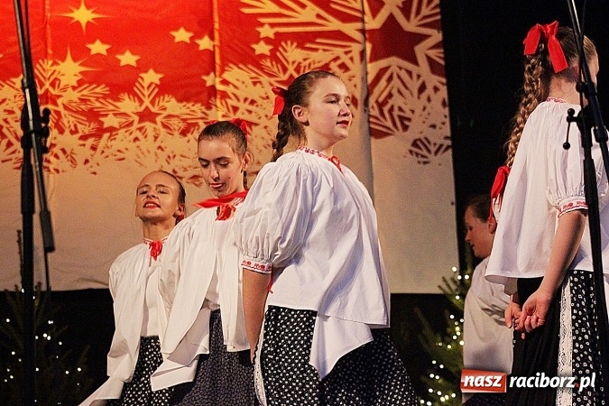 Zdjęcie w galerii na portalu naszraciborz.pl: Folklor zagościł na raciborskim jarmarku  wiadomości z regionu