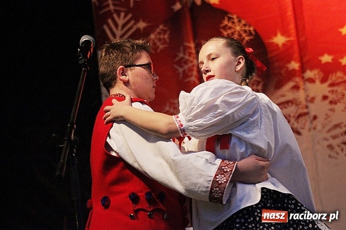 Zdjęcie w galerii na portalu naszraciborz.pl: Folklor zagościł na raciborskim jarmarku  wiadomości z regionu
