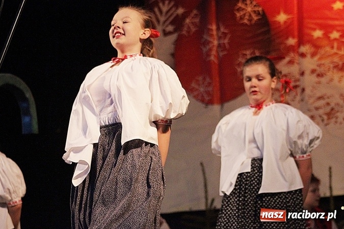 Zdjęcie w galerii na portalu naszraciborz.pl: Folklor zagościł na raciborskim jarmarku  wiadomości z regionu