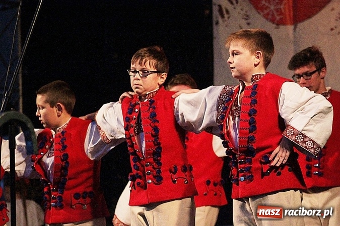 Zdjęcie w galerii na portalu naszraciborz.pl: Folklor zagościł na raciborskim jarmarku  wiadomości z regionu