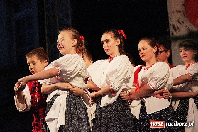 Zdjęcie w galerii na portalu naszraciborz.pl: Folklor zagościł na raciborskim jarmarku  wiadomości z regionu