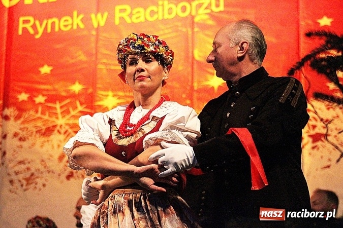 Zdjęcie w galerii na portalu naszraciborz.pl: Folklor zagościł na raciborskim jarmarku  wiadomości z regionu