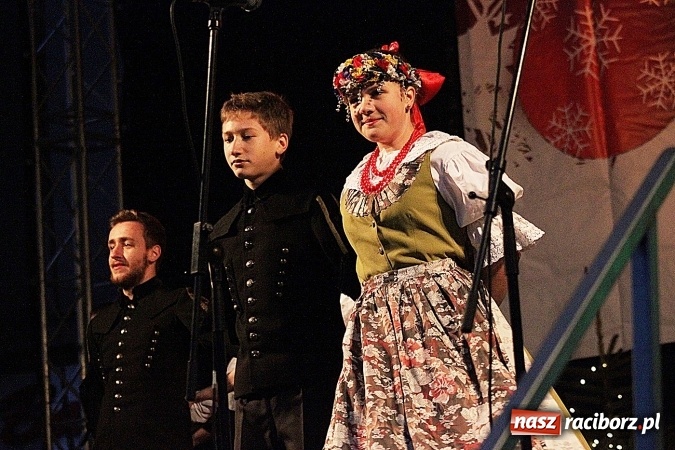 Zdjęcie w galerii na portalu naszraciborz.pl: Folklor zagościł na raciborskim jarmarku  wiadomości z regionu