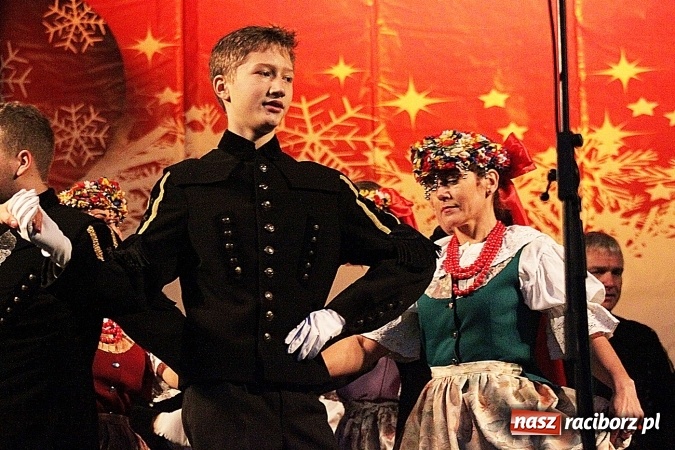 Zdjęcie w galerii na portalu naszraciborz.pl: Folklor zagościł na raciborskim jarmarku  wiadomości z regionu