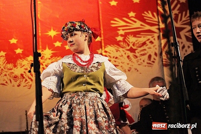 Zdjęcie w galerii na portalu naszraciborz.pl: Folklor zagościł na raciborskim jarmarku  wiadomości z regionu