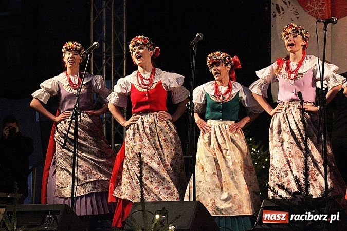 Zdjęcie w galerii na portalu naszraciborz.pl: Folklor zagościł na raciborskim jarmarku  wiadomości z regionu