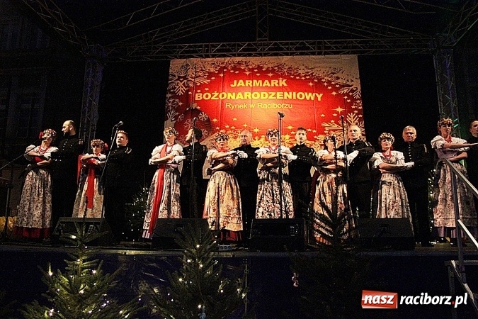 Zdjęcie w galerii na portalu naszraciborz.pl: Folklor zagościł na raciborskim jarmarku  wiadomości z regionu