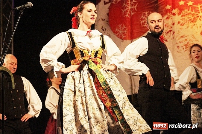 Zdjęcie w galerii na portalu naszraciborz.pl: Folklor zagościł na raciborskim jarmarku  wiadomości z regionu