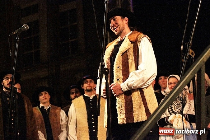 Zdjęcie w galerii na portalu naszraciborz.pl: Folklor zagościł na raciborskim jarmarku  wiadomości z regionu
