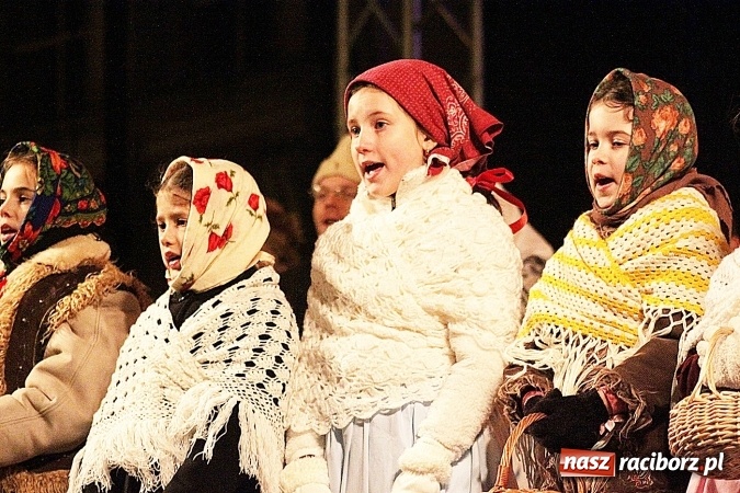 Zdjęcie w galerii na portalu naszraciborz.pl: Folklor zagościł na raciborskim jarmarku  wiadomości z regionu