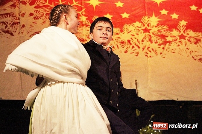 Zdjęcie w galerii na portalu naszraciborz.pl: Folklor zagościł na raciborskim jarmarku  wiadomości z regionu