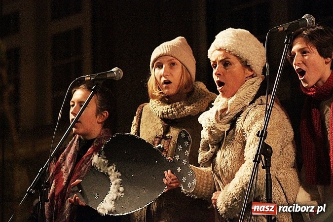 Zdjęcie w galerii na portalu naszraciborz.pl: Folklor zagościł na raciborskim jarmarku  wiadomości z regionu