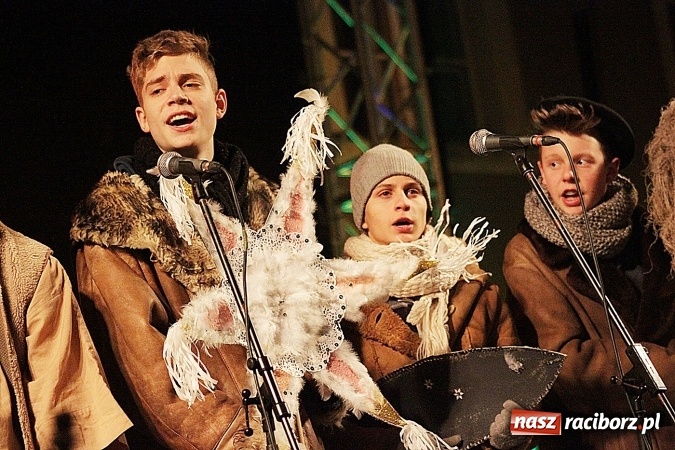 Zdjęcie w galerii na portalu naszraciborz.pl: Folklor zagościł na raciborskim jarmarku  wiadomości z regionu